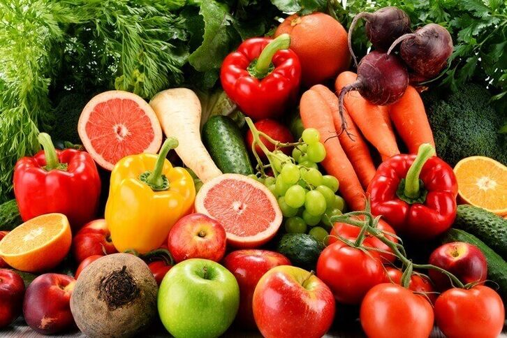 Your daily weight loss diet can include mostly vegetables and fruits